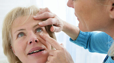 Tips to Manage Age-related Macular Degeneration